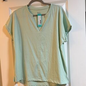Market & Spruce Light Green V-Neck Tee
